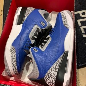 Air Jordan 3 royal blue